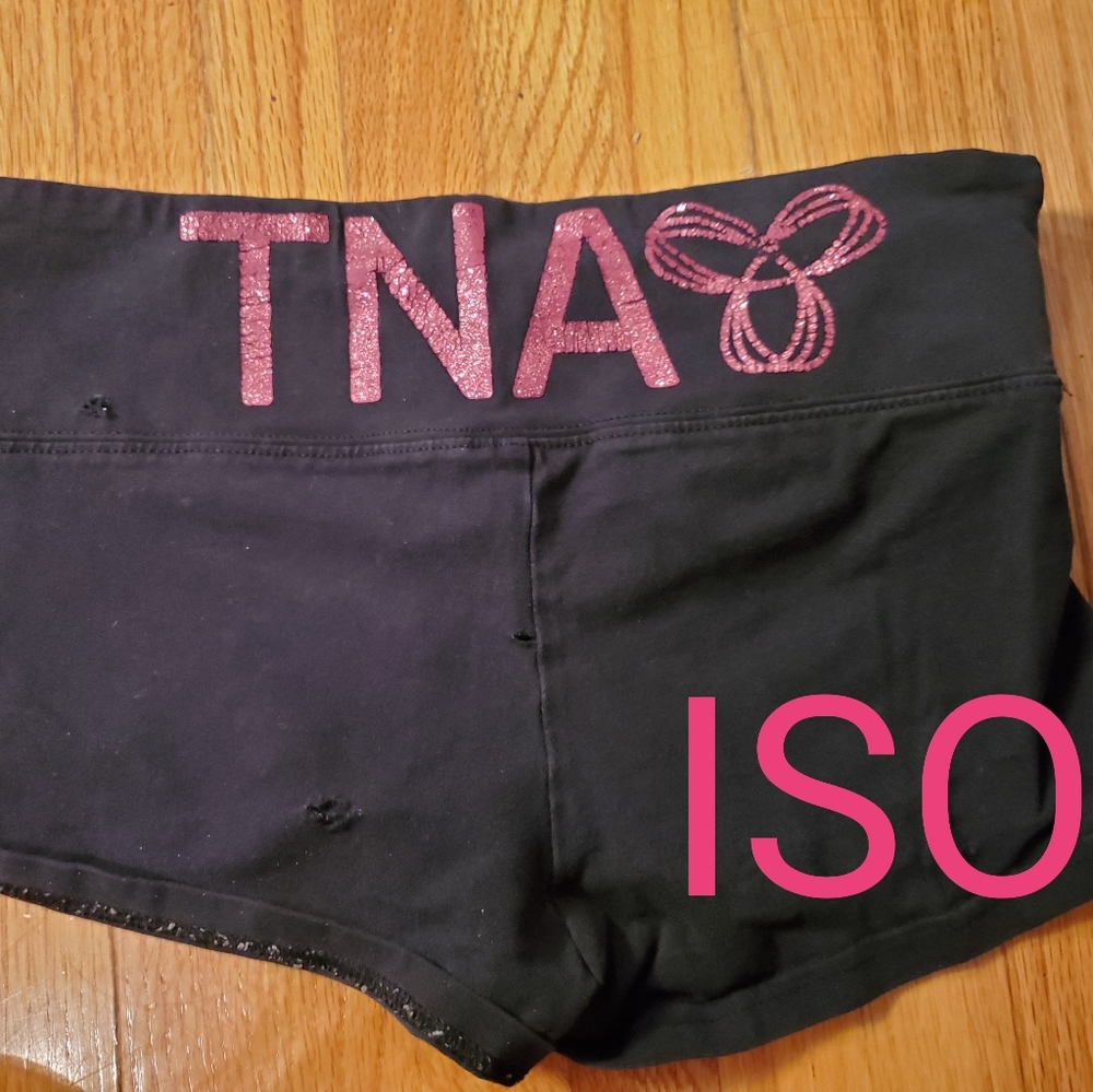 💫 ISO // Aritzia TNA Glitter Logo Shorts